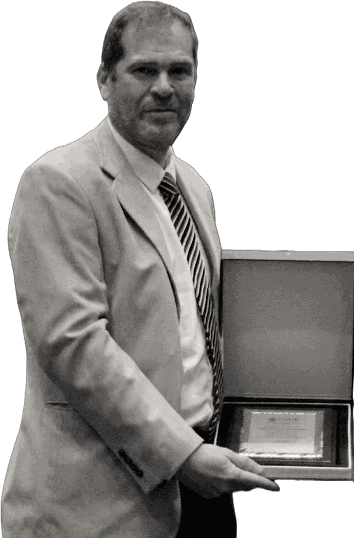 Retrato de Gustavo Adamovsky en Perú